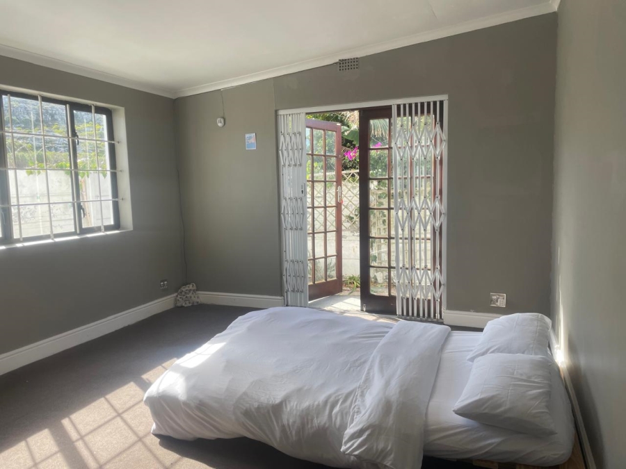 To Let 2 Bedroom Property for Rent in Simons Town Western Cape
